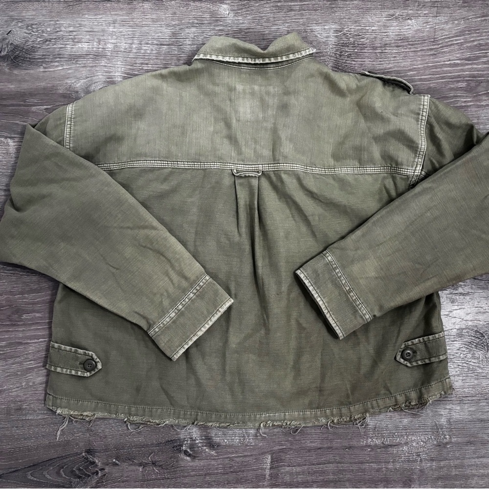 American Eagle Military Green Lightweight Crop Jacket Size Large - Picture 3 of 9
